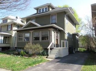 565 Hazelwood Ter, Rochester, NY 14609