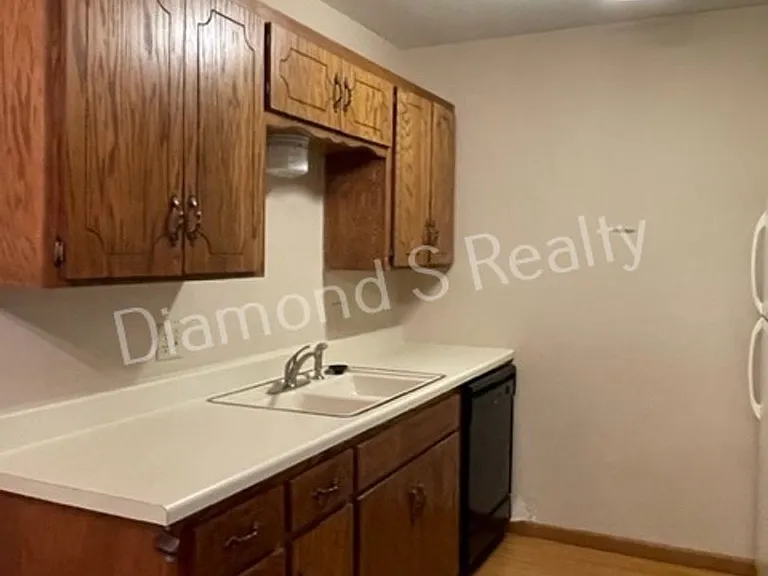 2159 East Macs Court — Photo 7