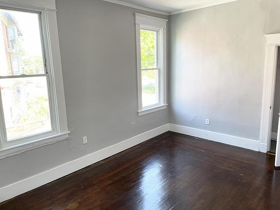 2nd image of 809-811 Glenwood Ave Unit 2