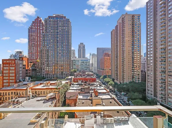 501 East 74th Street image 6 of 14