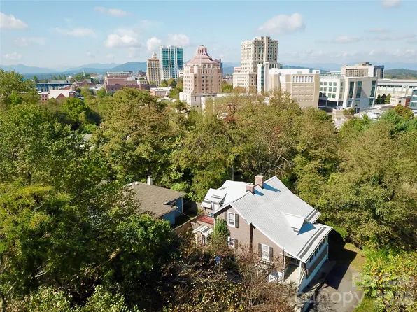 23 Tuskeegee St, Asheville, NC 28801