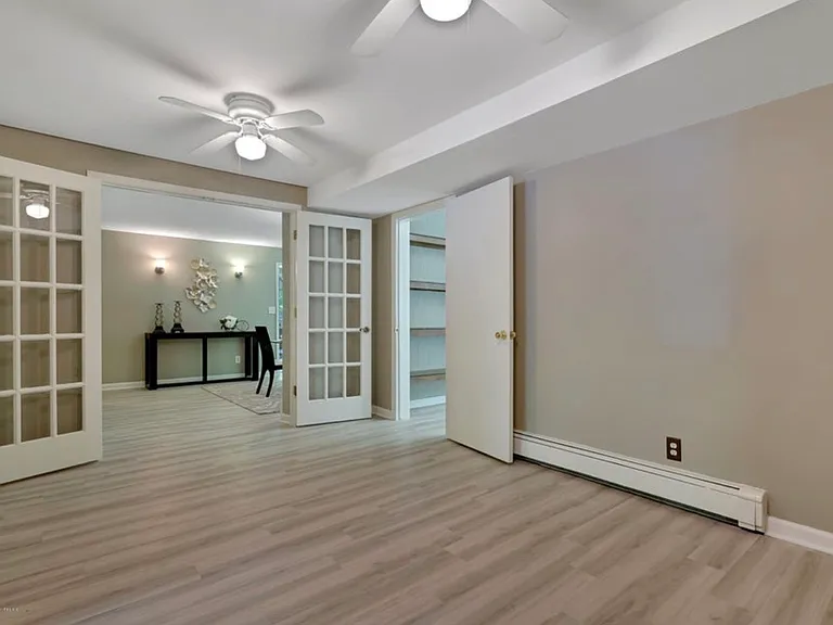 45 Tamara Dr — Photo 3