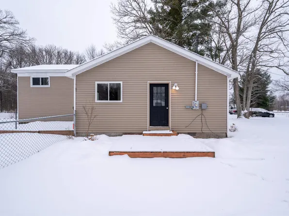 2728 N Stark Rd, Midland, MI 48642