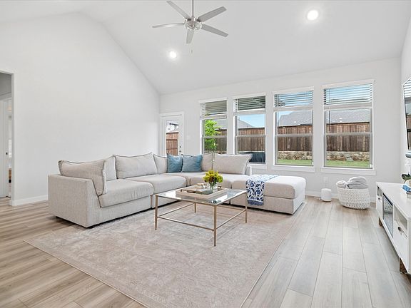 5th image of 2024 Dovedale Dr