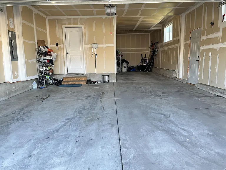 Three Car Garage