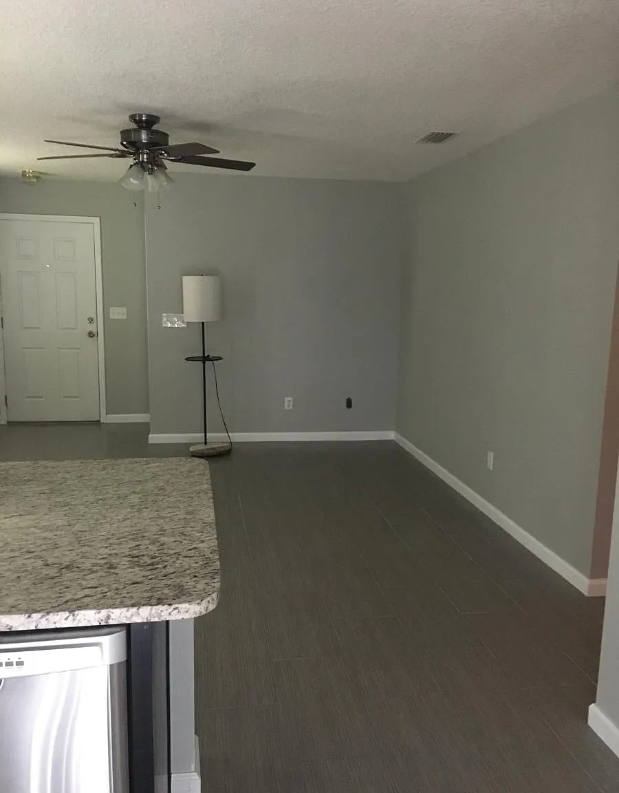 117 Brookfall Dr — Photo 3