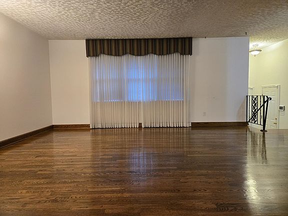 4th image of 2709 Chinchilla Dr