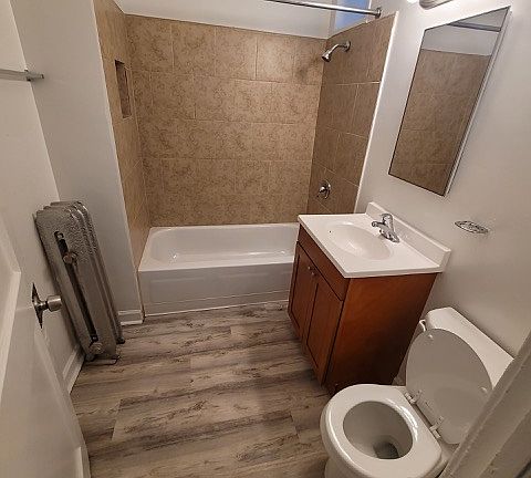 3rd image of 6948 S Crandon Ave #1S