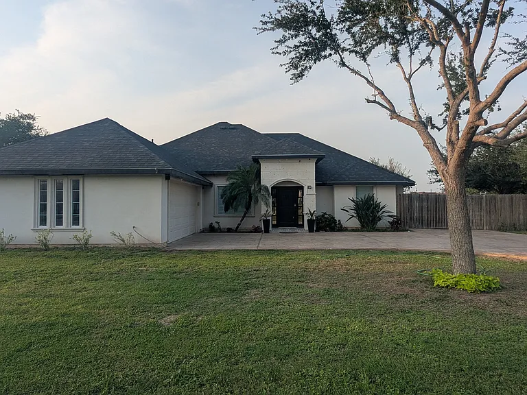10520 Wolf Creek Ave — Photo 1