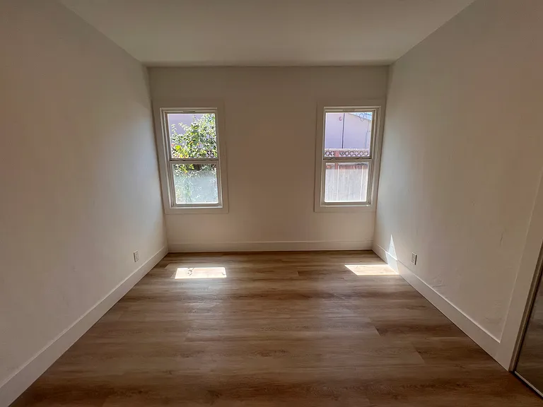 137 Sylvan Ave — Photo 14