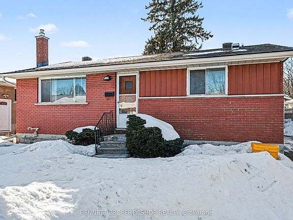 2nd image of 1112 Cobden Rd