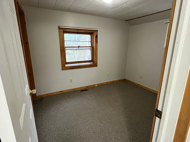 260 Allen St #A — Photo 24
