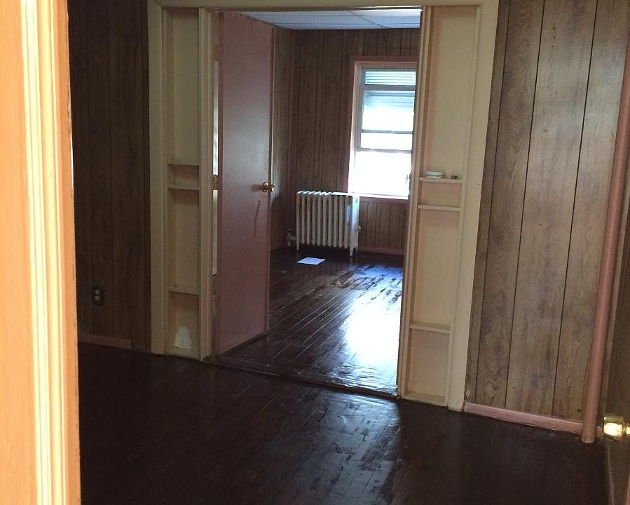 1st image of 734 E 84th St