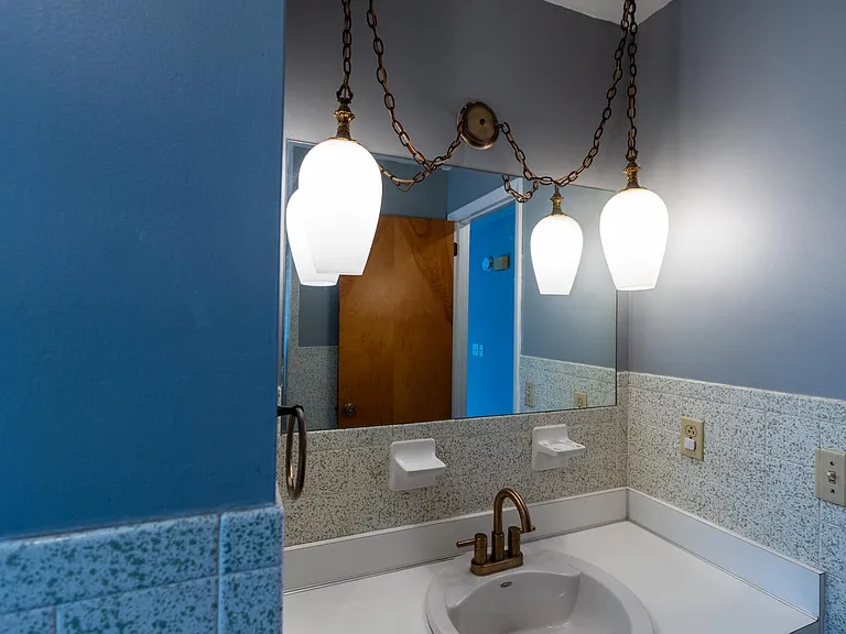 150 Delvin Dr #A — Photo 13
