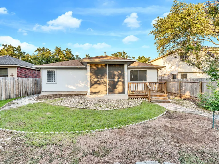 3438 Flowstone Ln — Photo 36