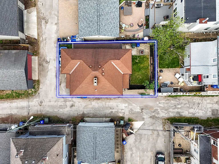 905 Beech St — Photo 36