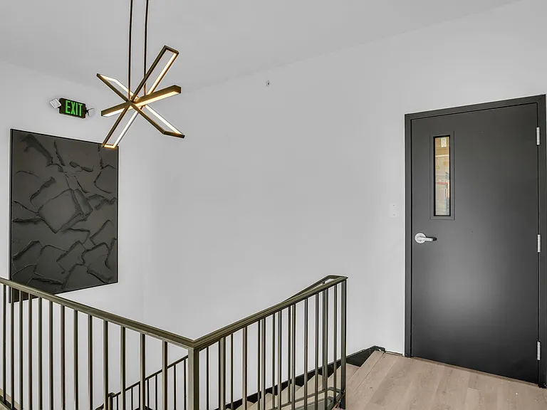 1309 Bridge St #E — Photo 29