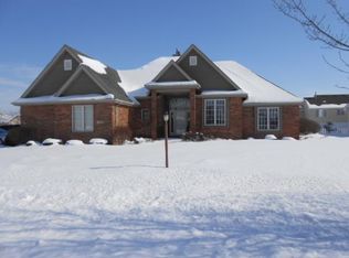 1250 Westbrook Ct, Crown Point, IN 46307