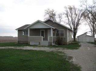 28615 N 2850 East Rd, Chenoa, IL 61726