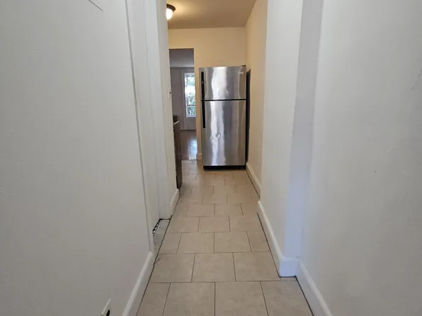 222 Union Street image 15 of 19