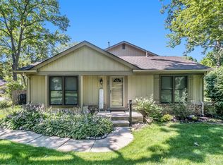 837 Langdon Ct, Rochester, MI 48307