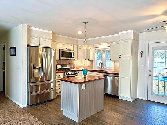 2nd image of 30 Meadow Drive