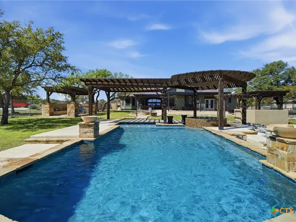 439 Mystic Pkwy, Spring Branch, TX 78070