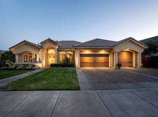 4506 Pinnacle Dr, Medford, OR