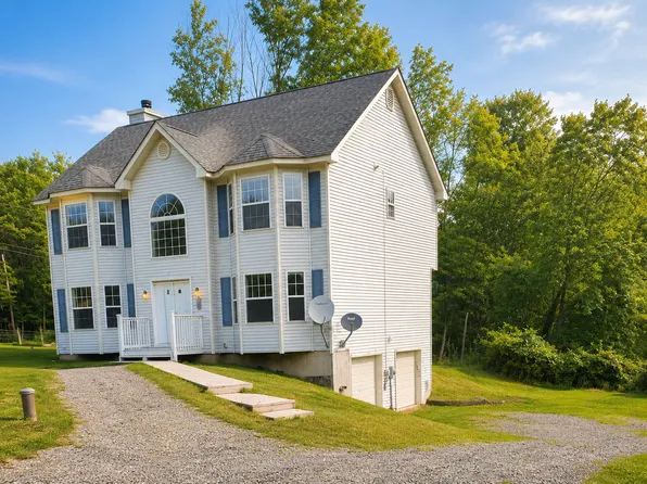 570 Airport Rd, Swan Lake, NY 12783