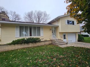 1224 4th St NW, Rochester, MN 55901