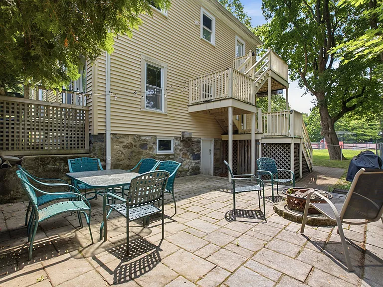 181 Churchills Ln #1 — Photo 11