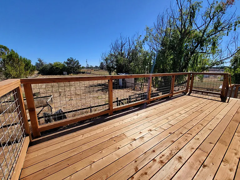 928 Yuba Dr — Photo 2