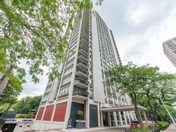 1455 N Sandburg Ter APT 1003B, Chicago, IL 60610