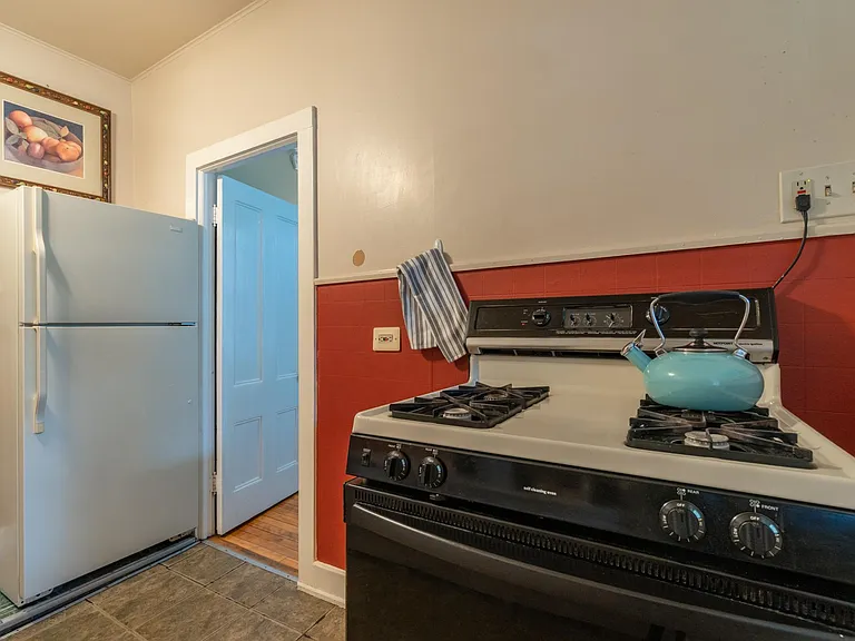 172 Church St #2 — Photo 17