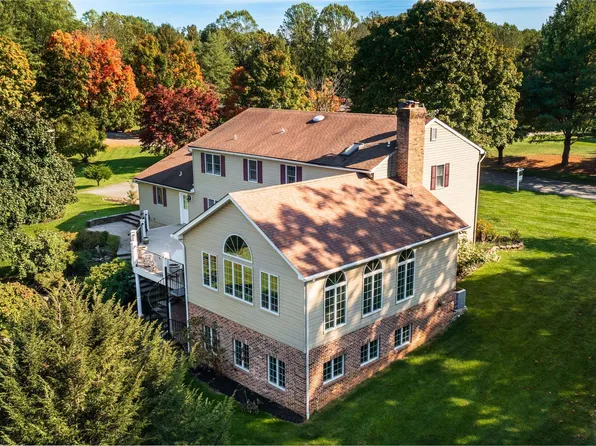 14 Jonathans Ct, Hunt Valley, MD 21030