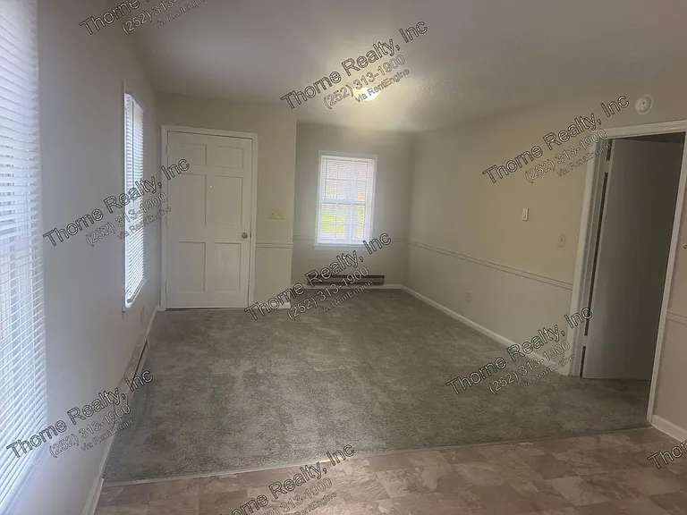 1620 Charter Dr — Photo 3