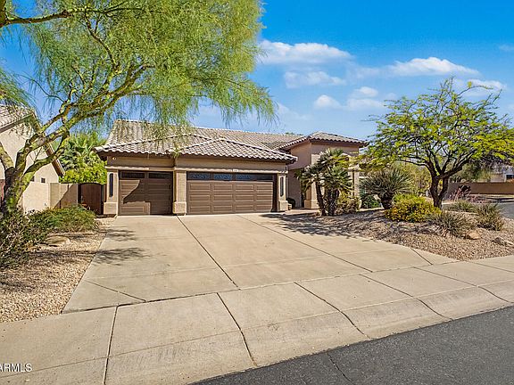 3rd image of 1247 E FRIESS Drive