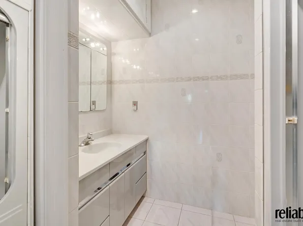 849 73rd Street image 13 of 22