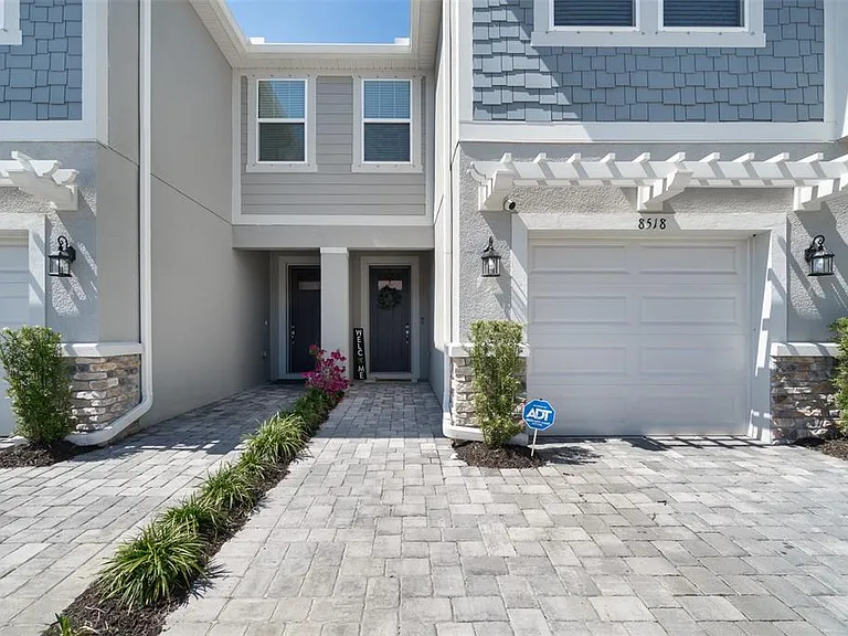 8518 Primrose Willow Pl — Photo 2