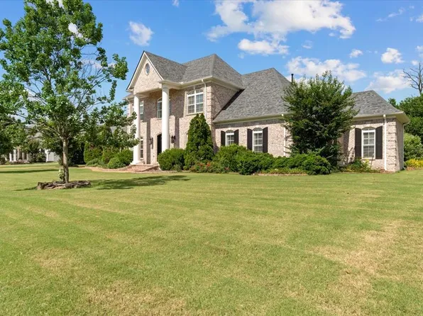 627 Big Lake Rd, Marion, AR 72364
