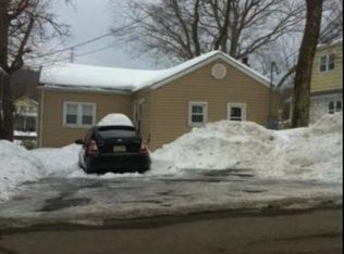 5 Winona Trl, Lake Hopatcong, NJ 07849