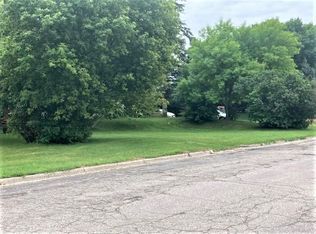 211 Fir Ave NW, Montgomery, MN 56069