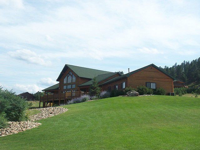 2nd image of 3203 Hemlock Ct