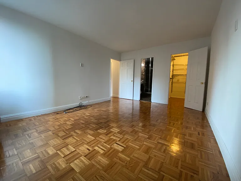 1641 3rd Ave #9H — Photo 7
