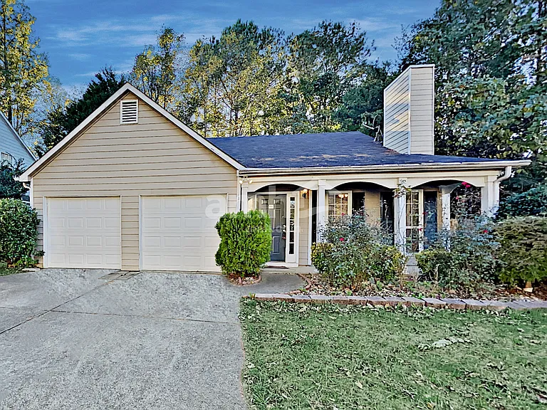 4457 Grove Dr NW — Photo 1