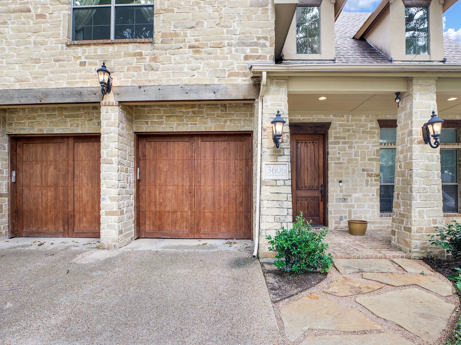 3 bed, 3570 sqft, $7,500 — Photo 3