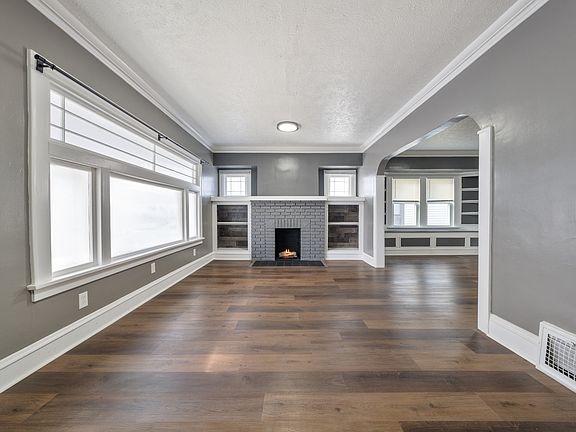 4th image of 3904 Ardmore Ave