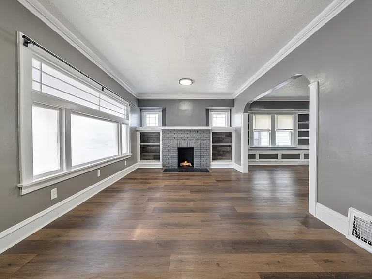 3904 Ardmore Ave — Photo 4