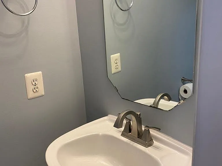 105 Climbing Ivy Ct — Photo 6
