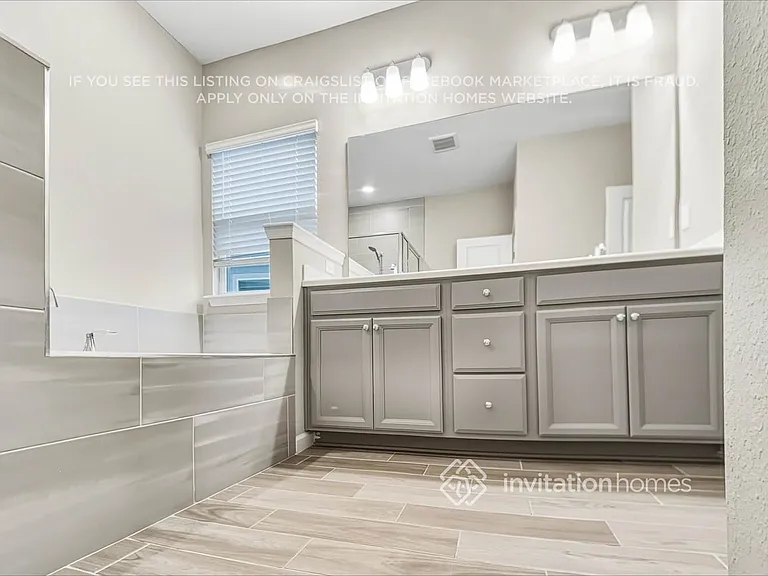 9835 Lemon Grass Ln — Photo 10